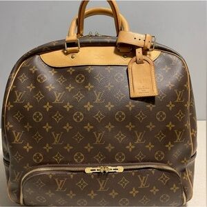 Louis  Vuitton Evasion bag beautiful
